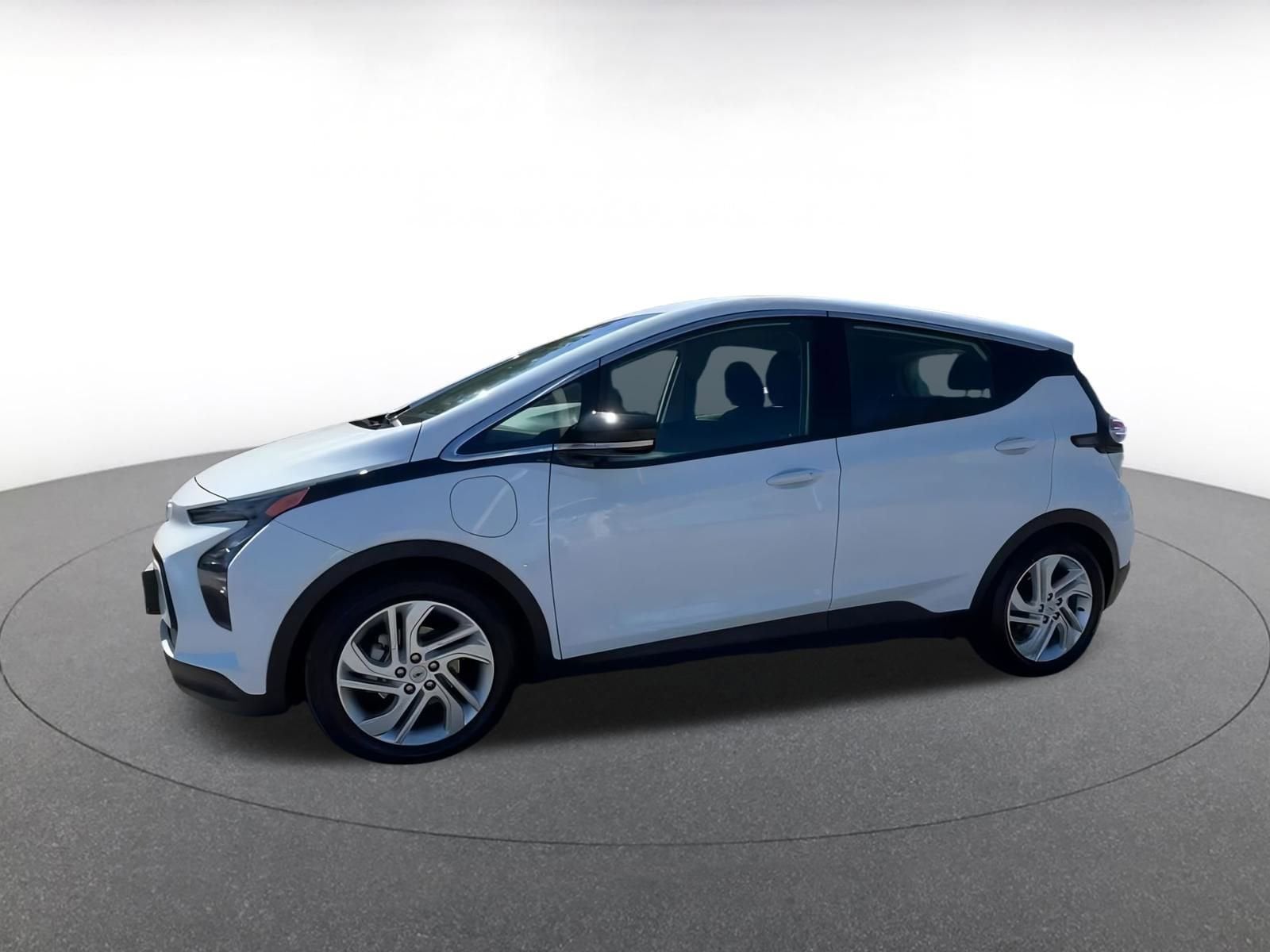 Thumbnail: 2023 Chevrolet Bolt EV - 6