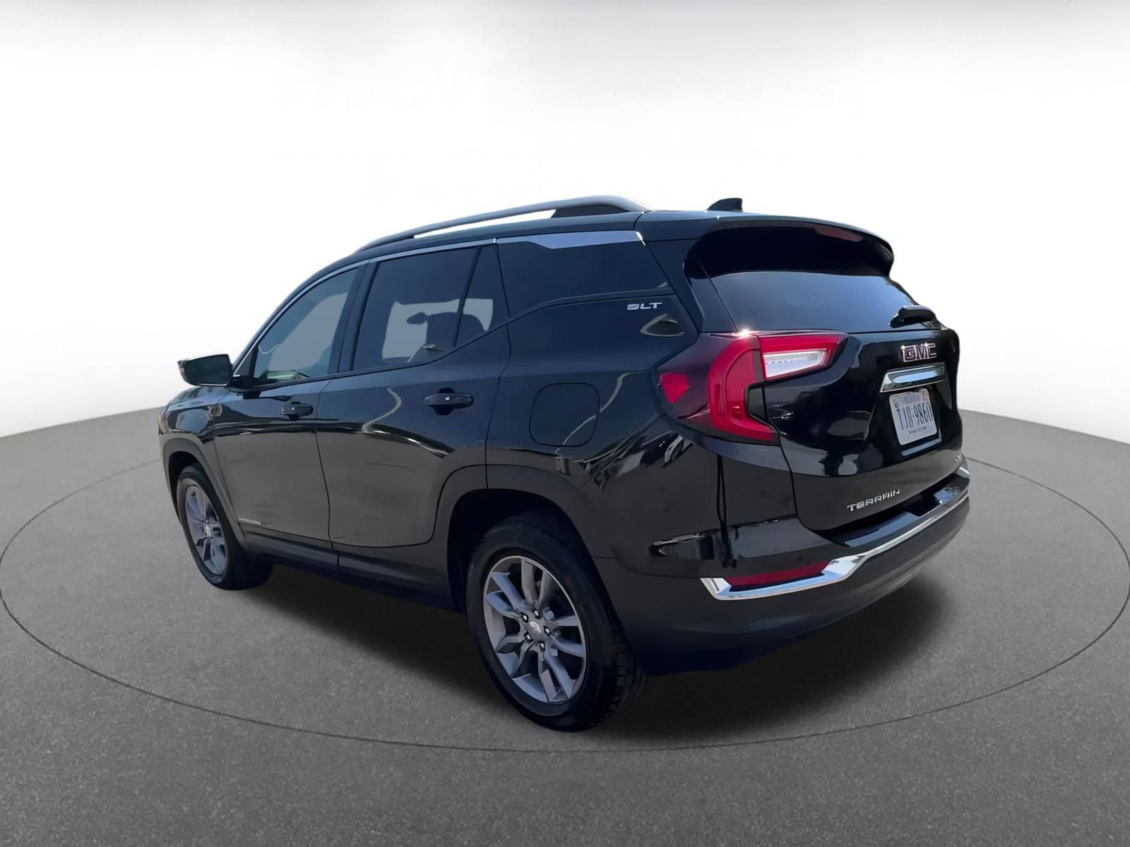 Thumbnail: 2024 GMC Terrain - 8