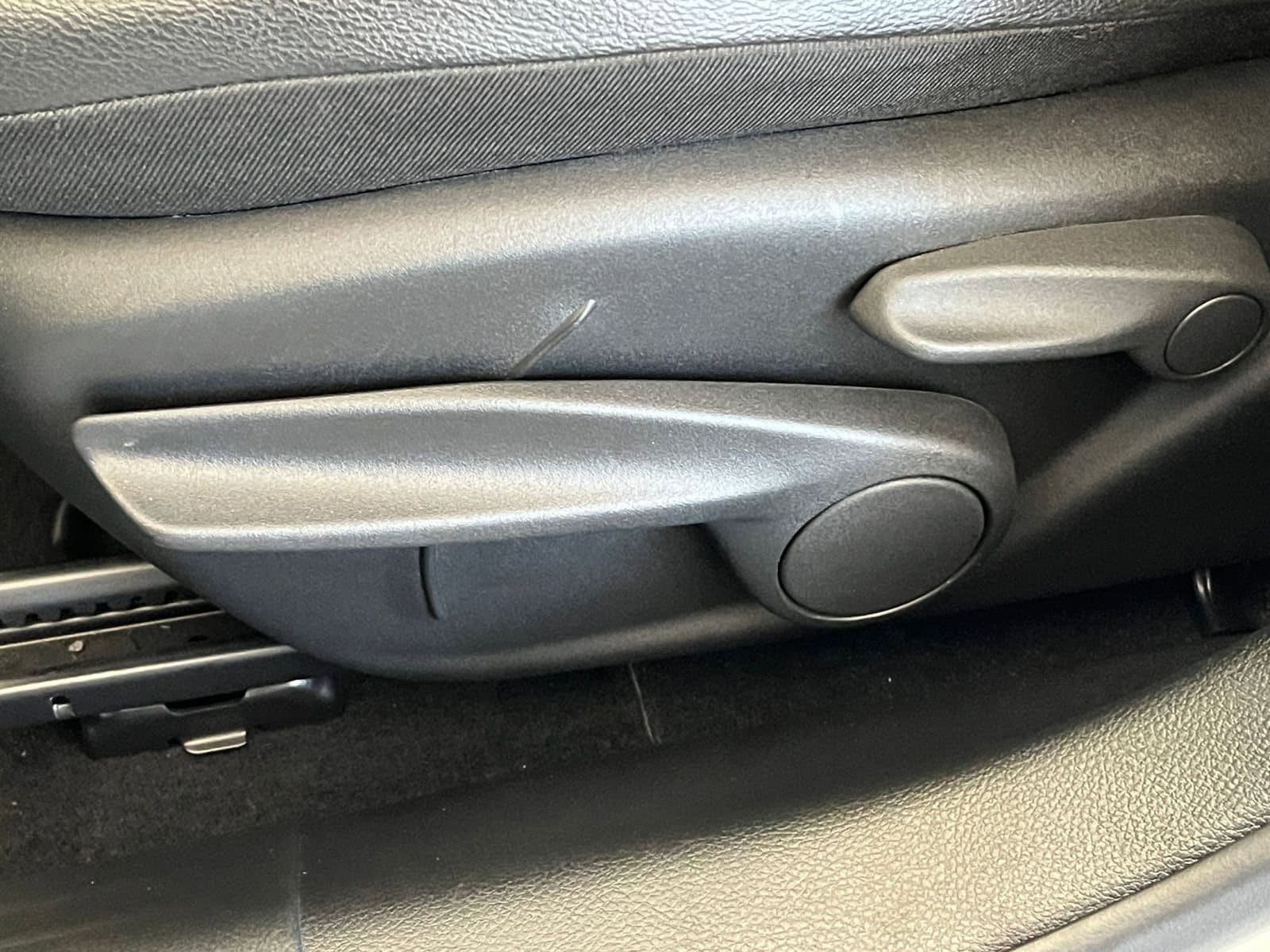 Thumbnail: 2025 Jeep Compass - 23