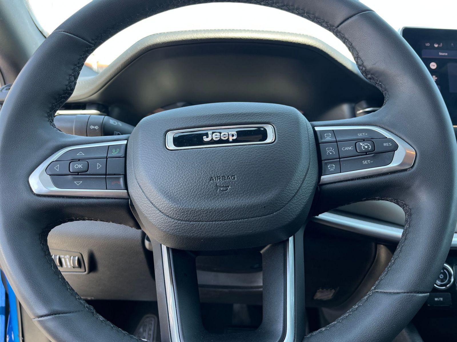 Thumbnail: 2025 Jeep Compass - 29