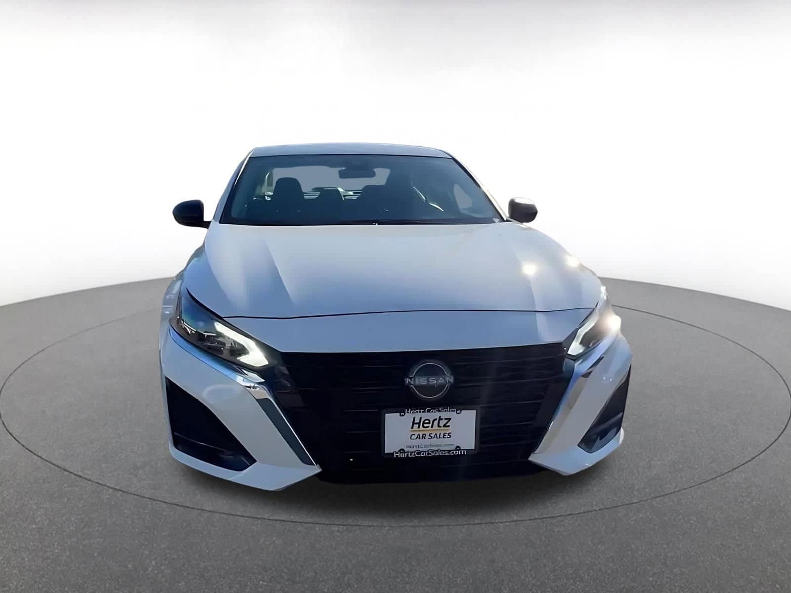 Thumbnail: 2025 Nissan Altima - 4