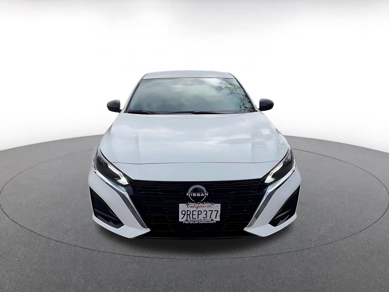 Thumbnail: 2025 Nissan Altima - 4