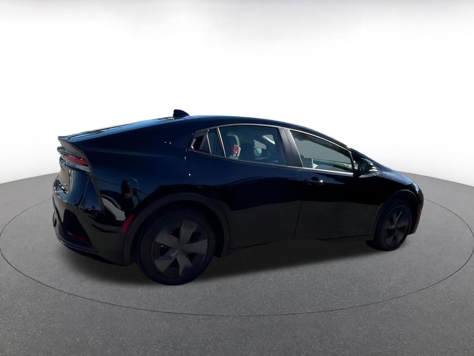 Thumbnail: 2025 Toyota Prius - 15