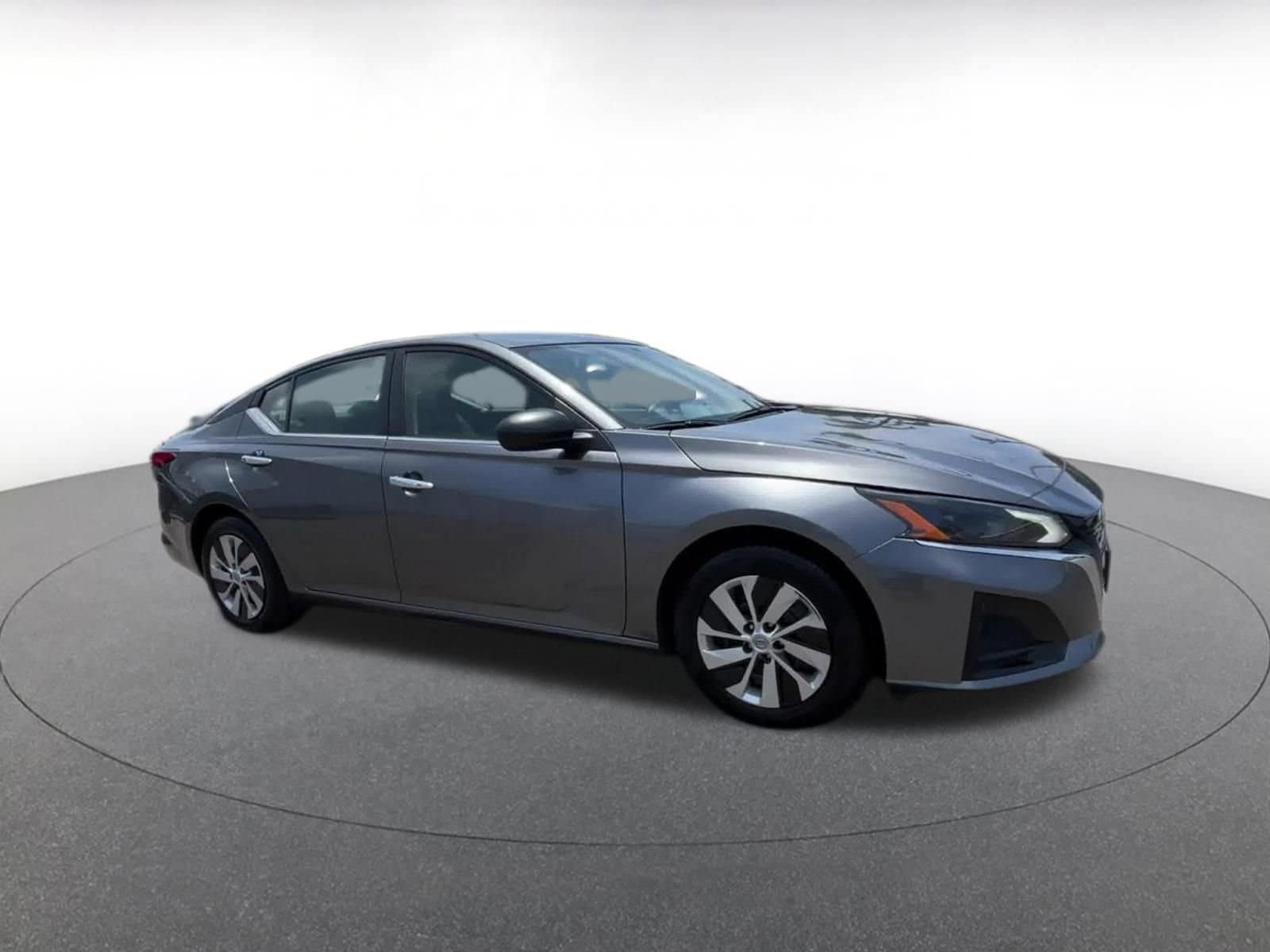 2024 Nissan Altima S 2