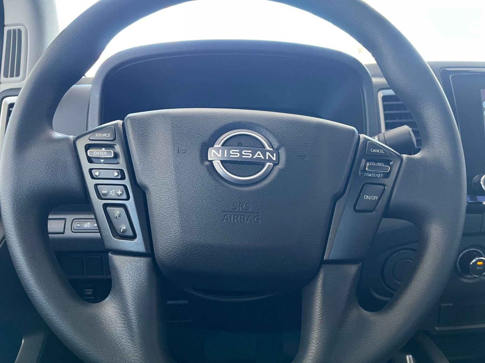 Thumbnail: 2024 Nissan Frontier - 28