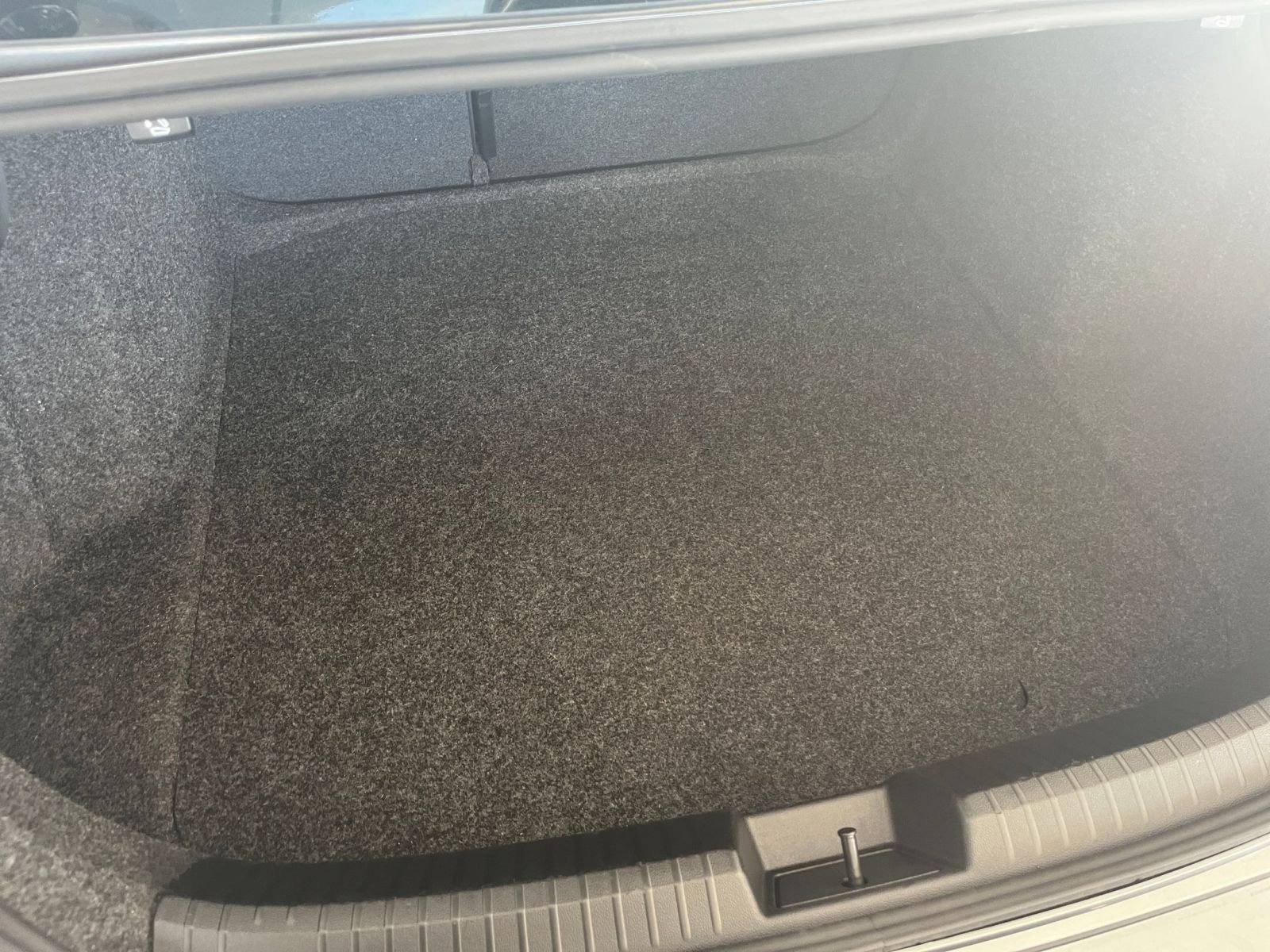 Thumbnail: 2025 Volkswagen Jetta - 31