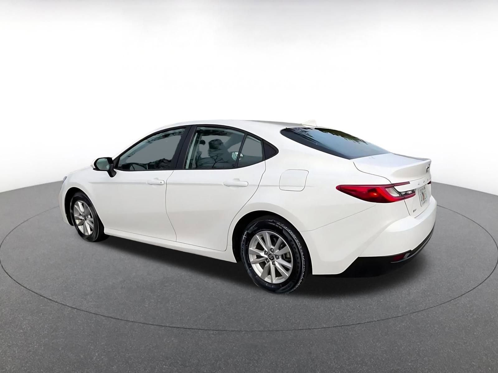 Thumbnail: 2025 Toyota Camry - 11