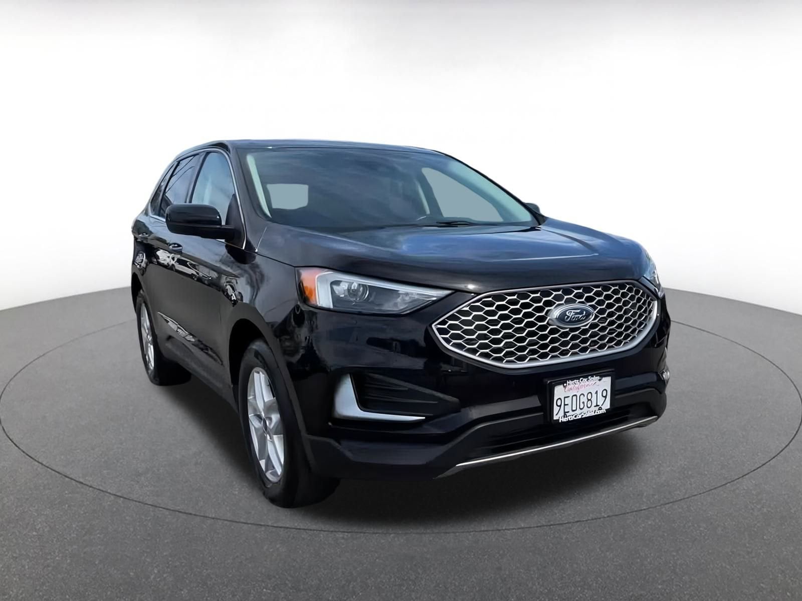 Thumbnail: 2023 Ford Edge - 3