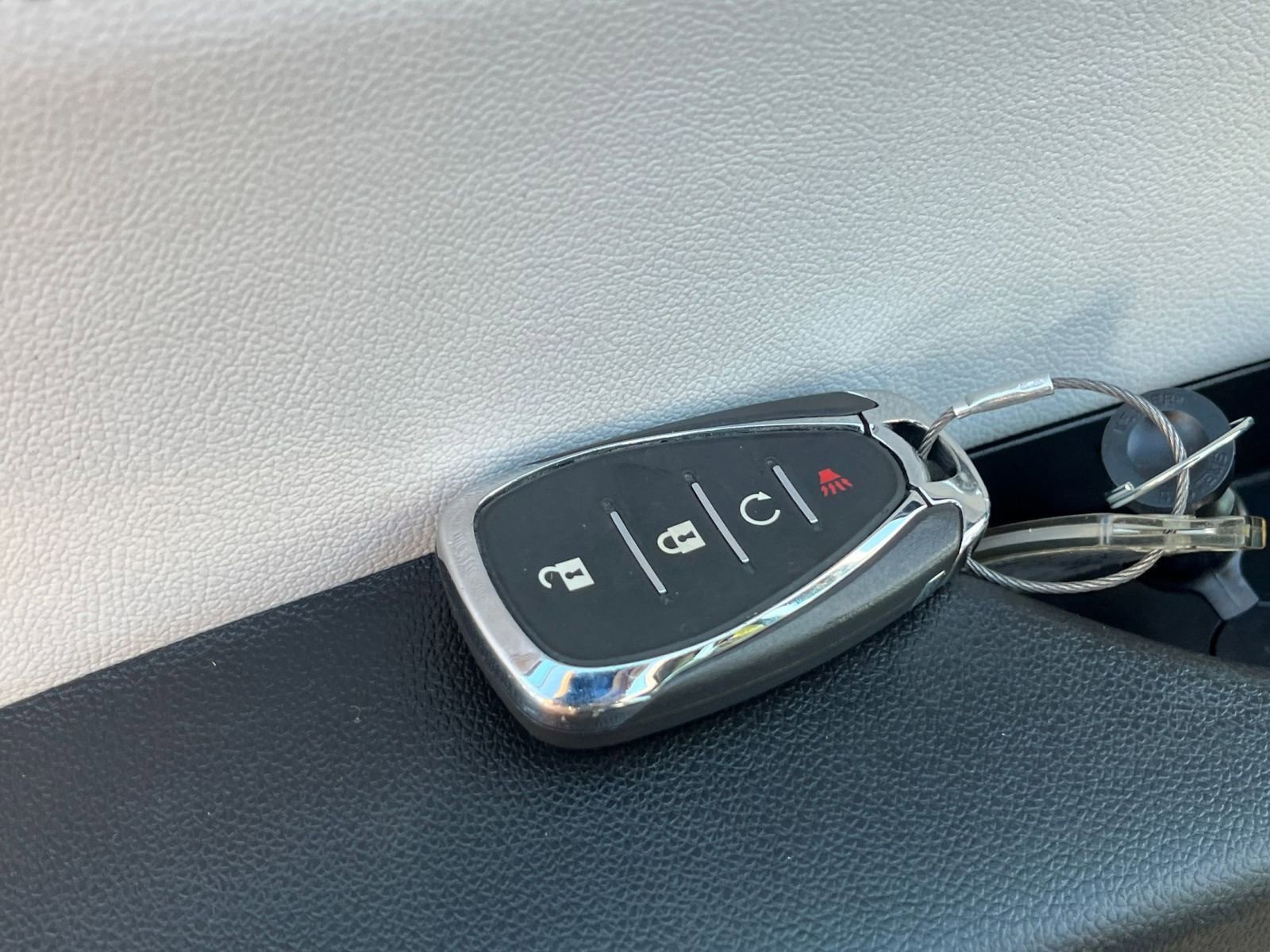 Thumbnail: 2025 Chevrolet Trax - 21