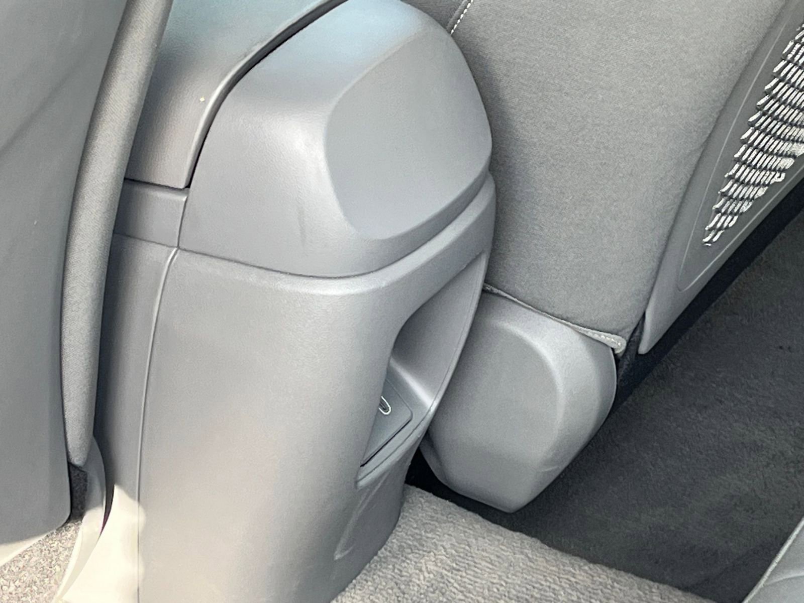 Thumbnail: 2025 Hyundai Elantra - 24