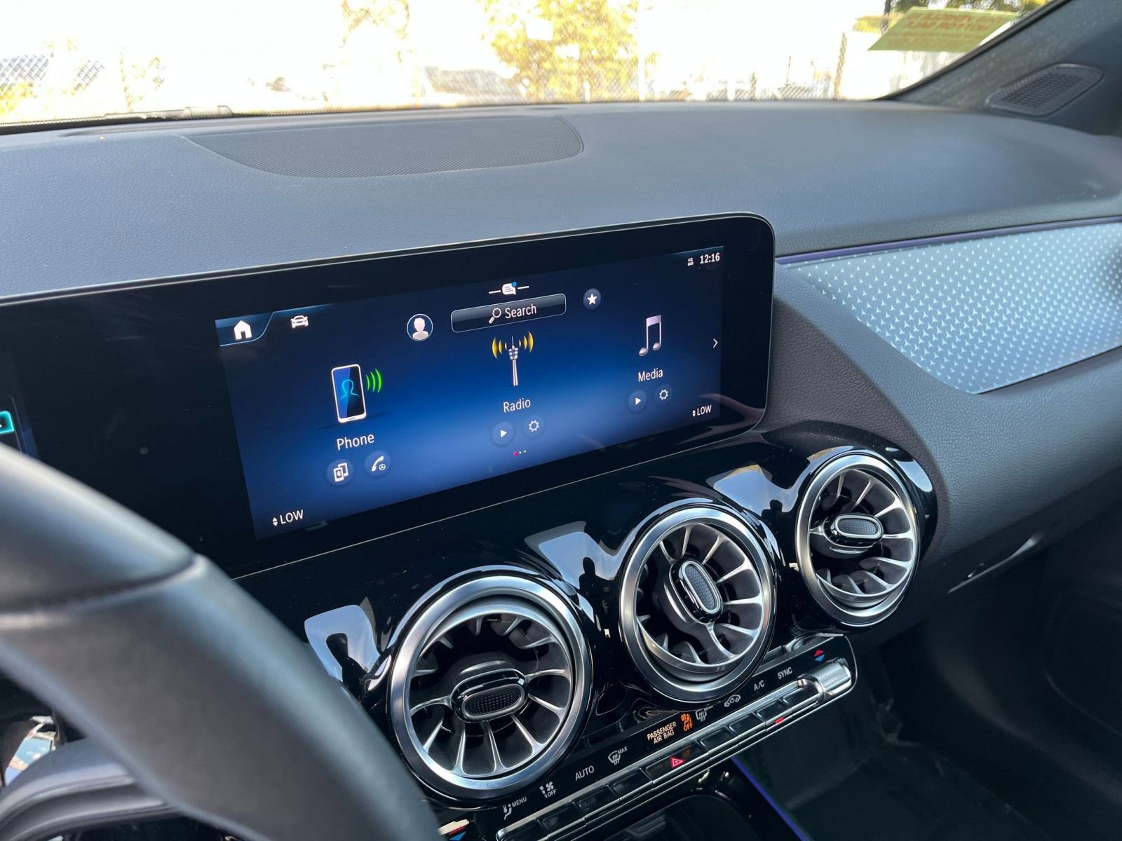 Thumbnail: 2025 Mercedes-Benz GLA - 18