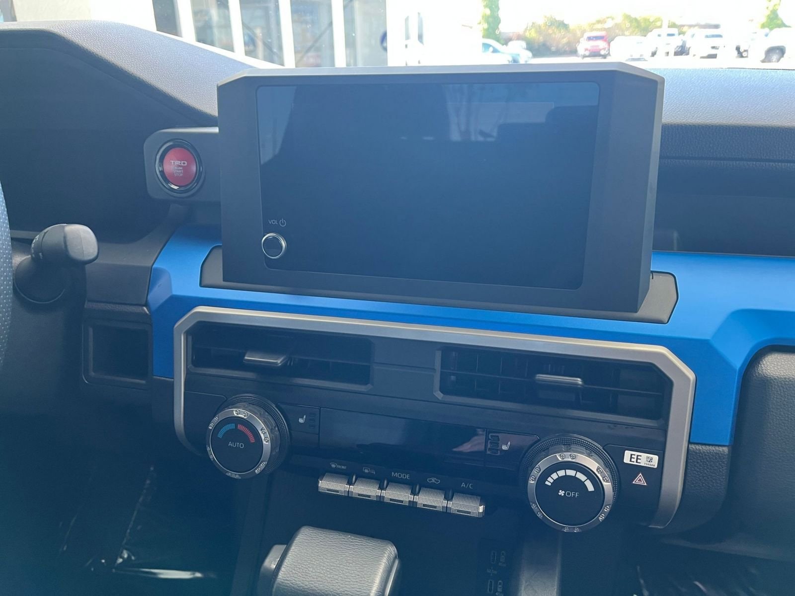 Thumbnail: 2025 Toyota Tacoma - 18