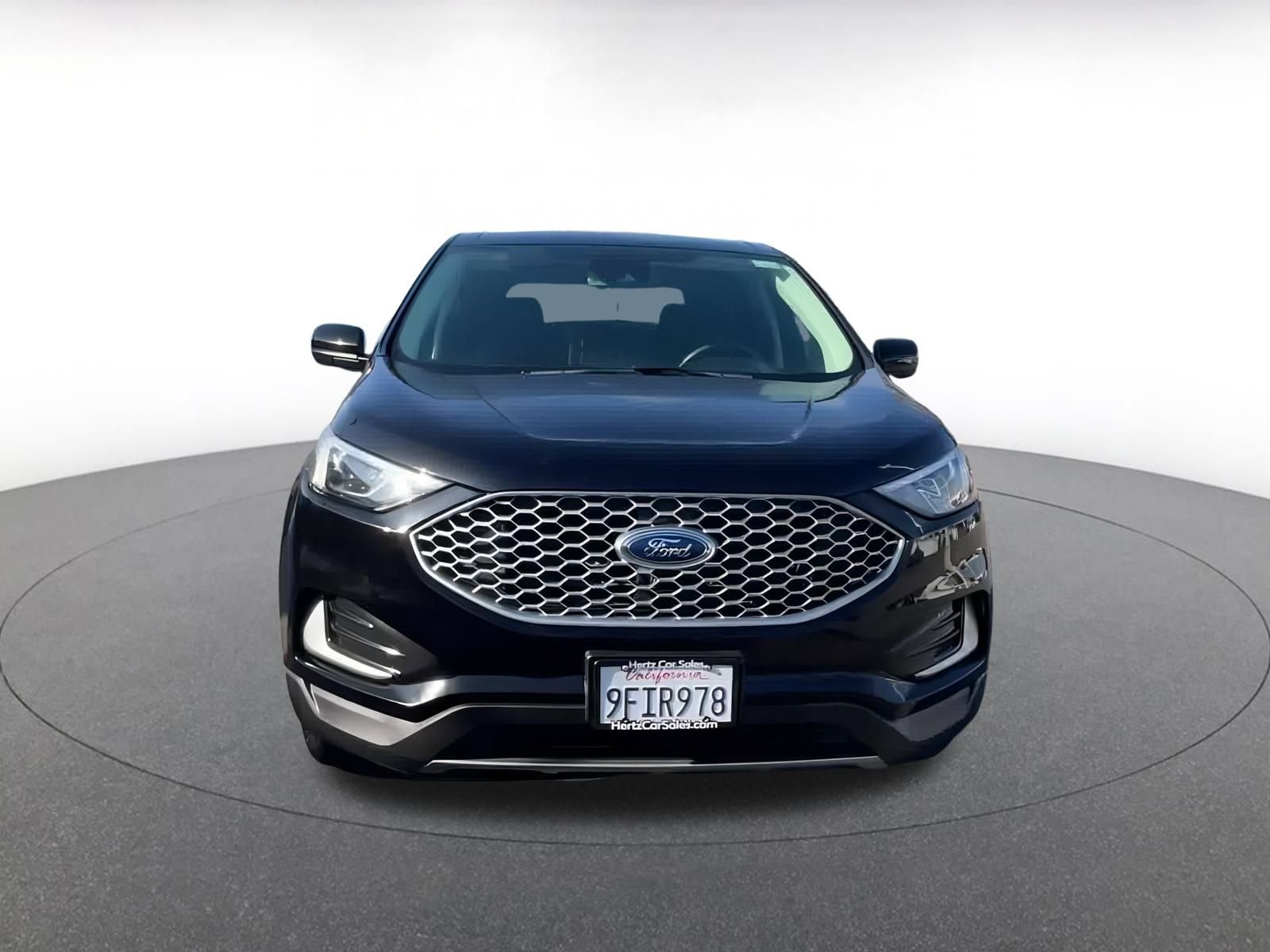 Thumbnail: 2023 Ford Edge - 4