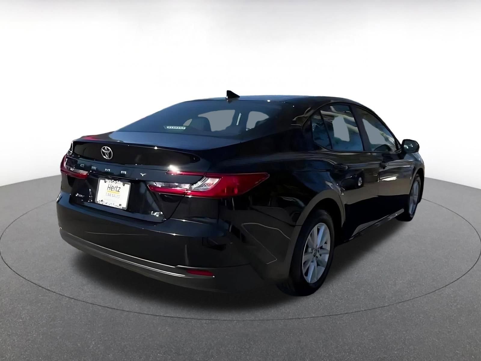 Thumbnail: 2025 Toyota Camry - 15