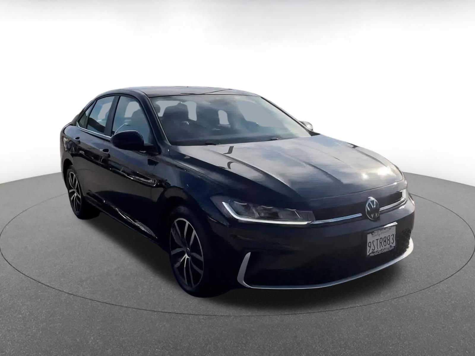 Thumbnail: 2025 Volkswagen Jetta - 3