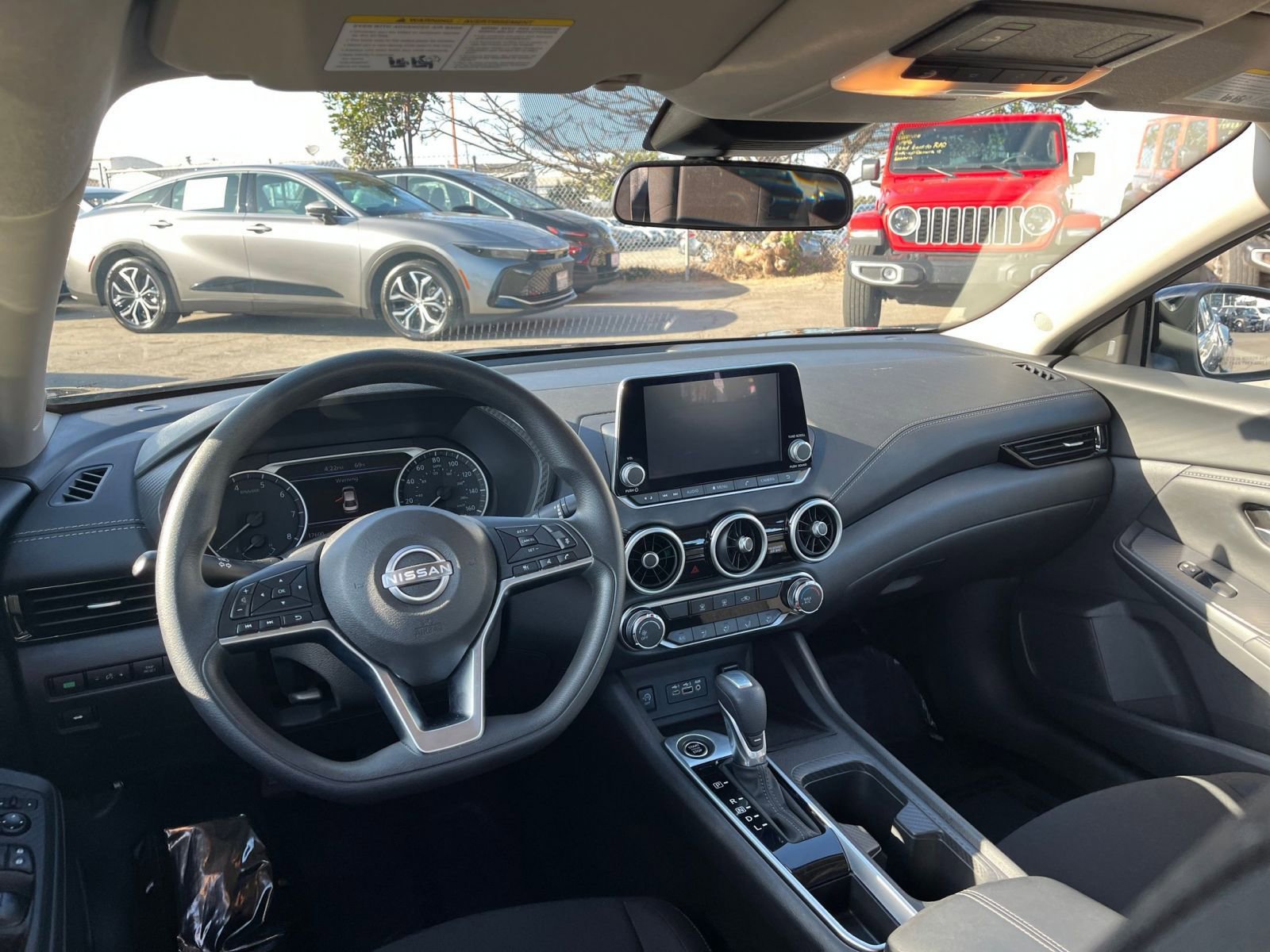 Thumbnail: 2025 Nissan Sentra - 33