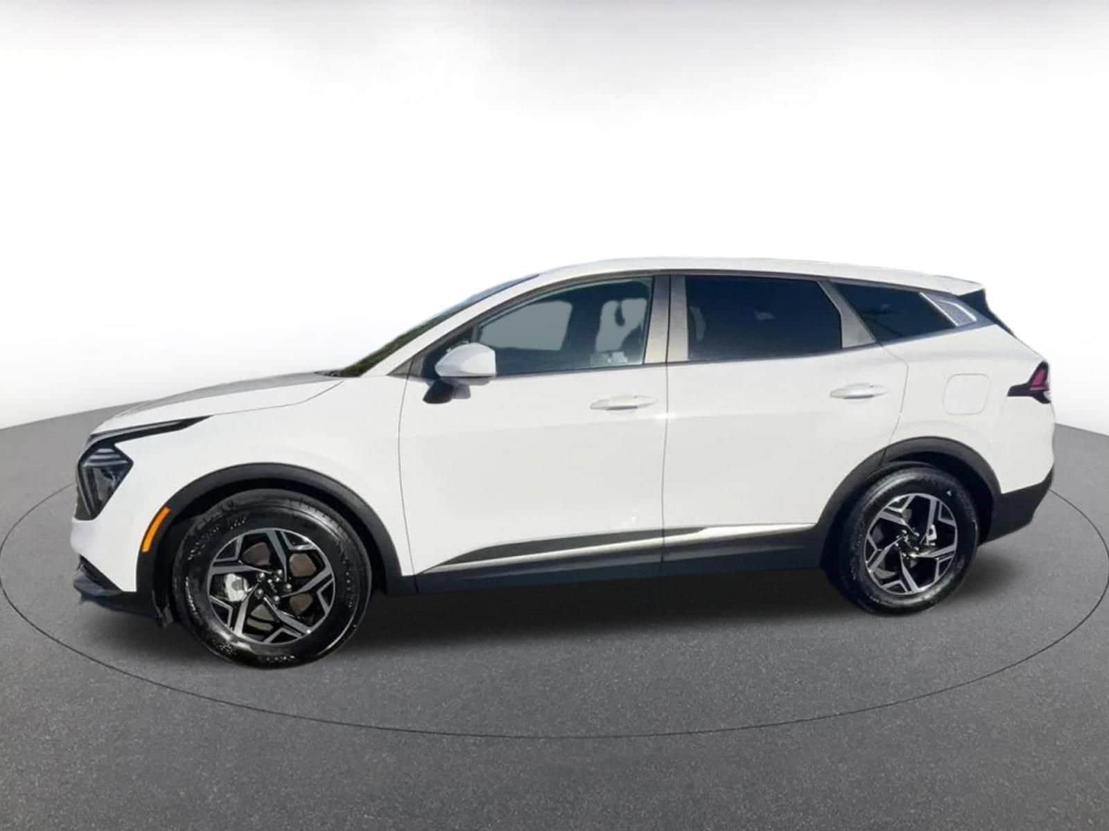 Thumbnail: 2025 Kia Sportage - 9