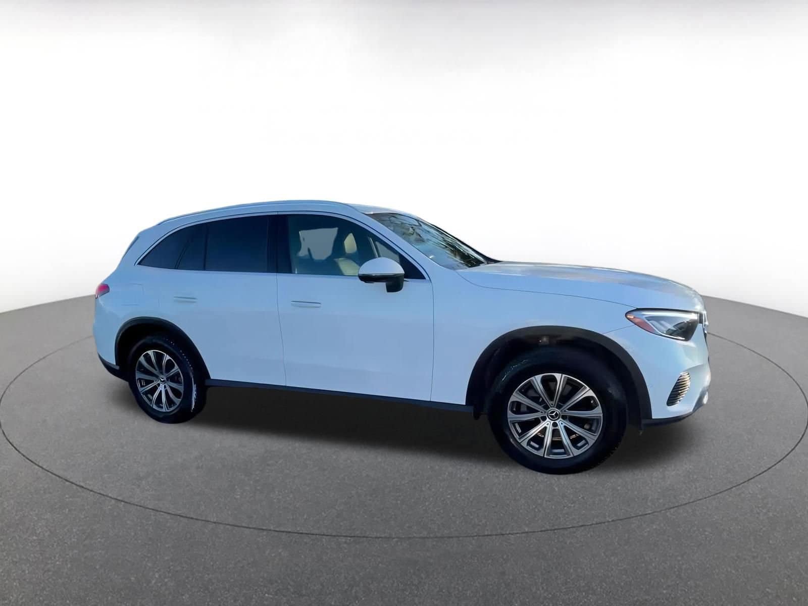 Thumbnail: 2024 Mercedes-Benz GLC - 2