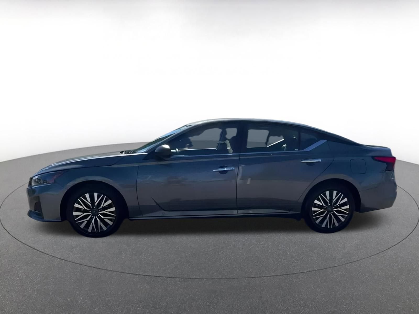 Thumbnail: 2024 Nissan Altima - 8