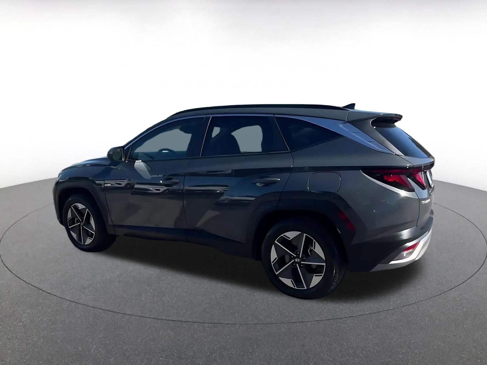 Thumbnail: 2025 Hyundai Tucson - 10