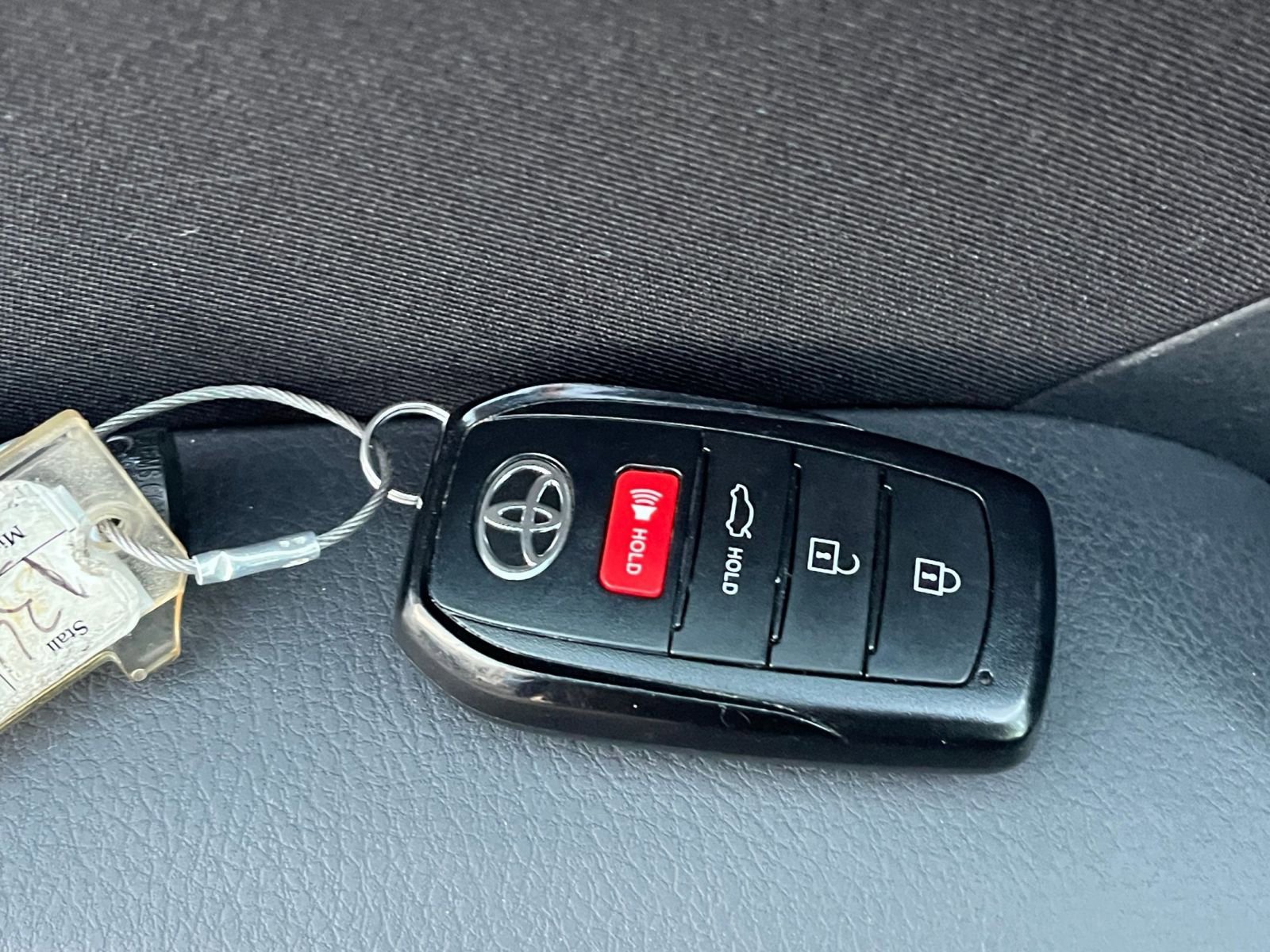 Thumbnail: 2025 Toyota Camry - 22