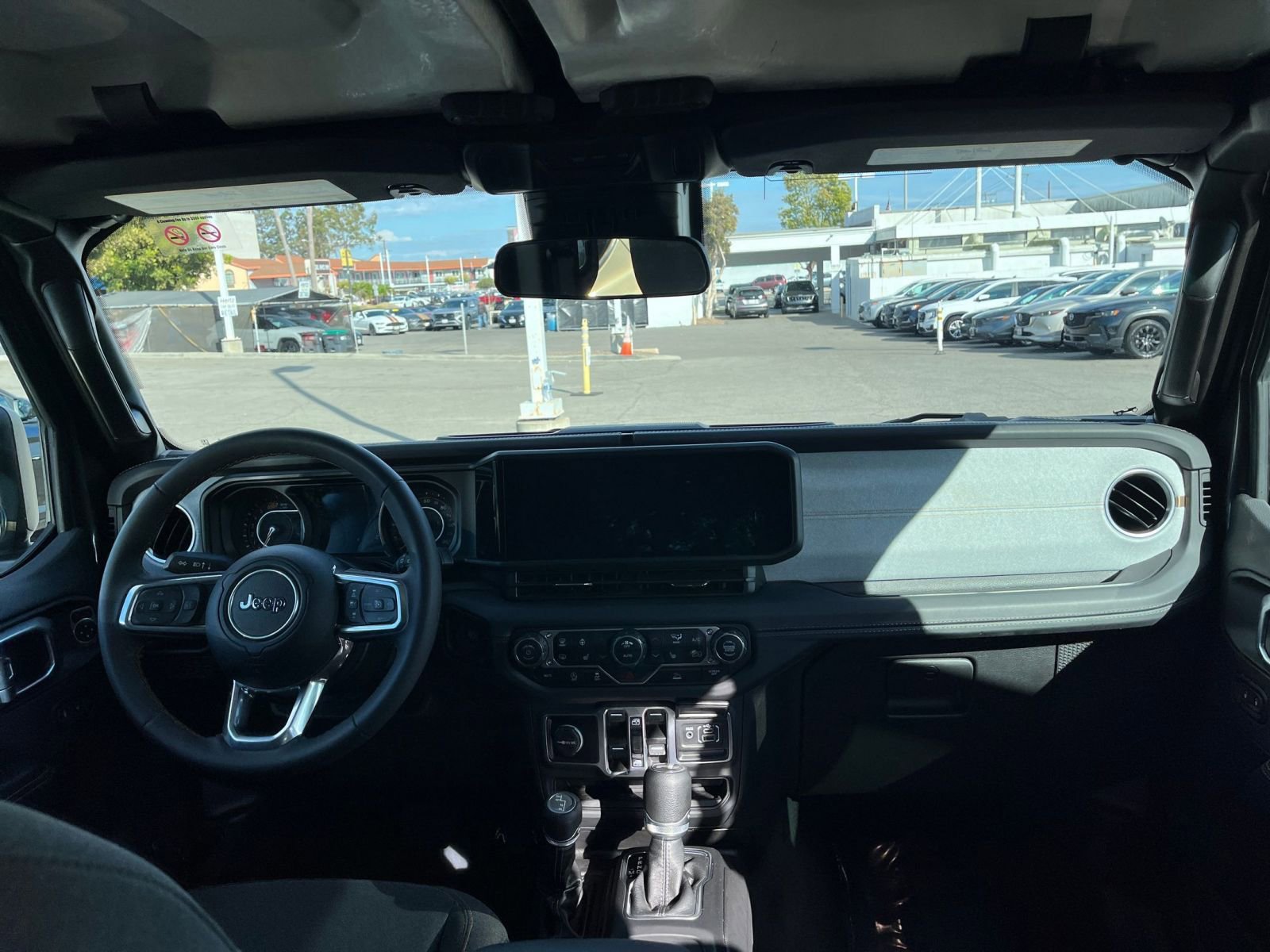 Thumbnail: 2025 Jeep Wrangler - 33