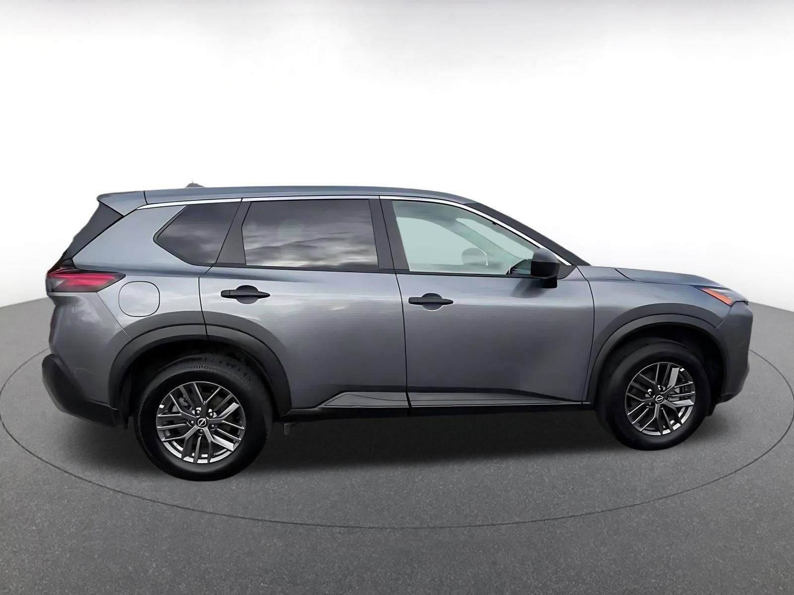 Thumbnail: 2023 Nissan Rogue - 16