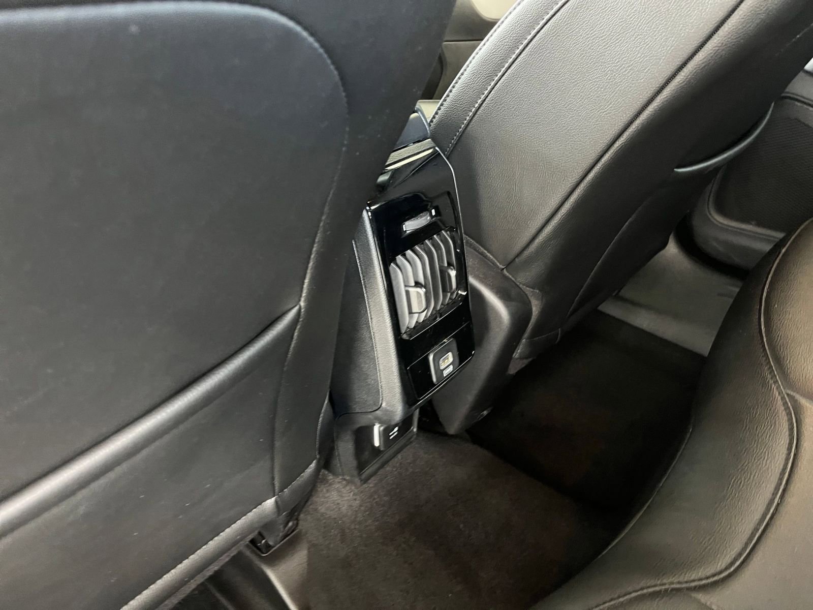 Thumbnail: 2025 Jeep Compass - 24