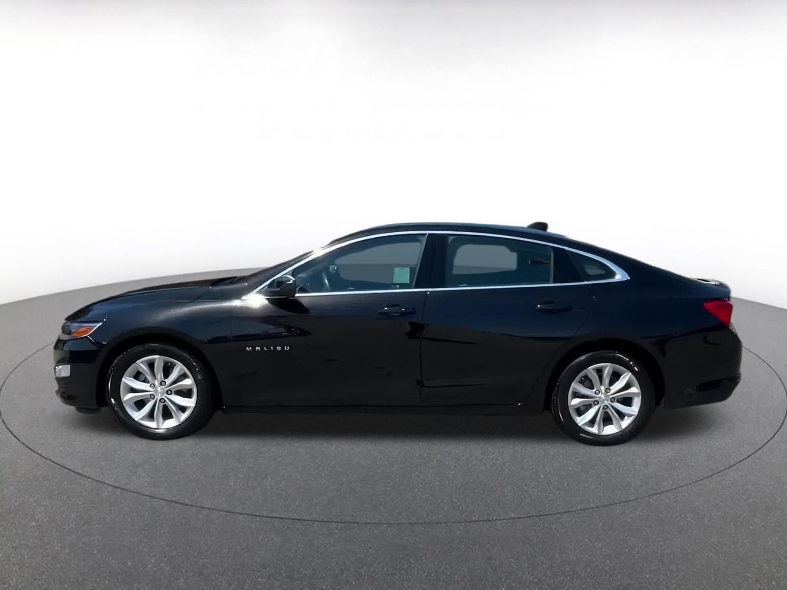 Thumbnail: 2023 Chevrolet Malibu - 7