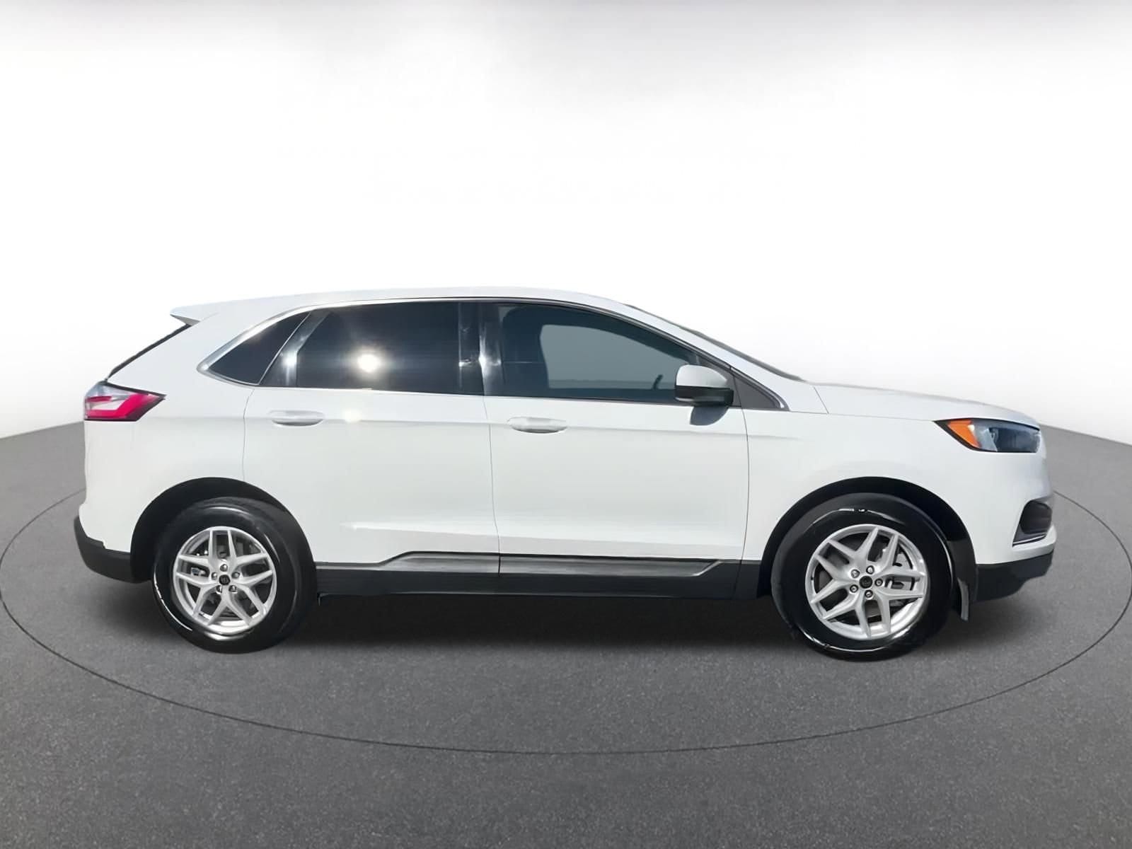 Thumbnail: 2023 Ford Edge - 13