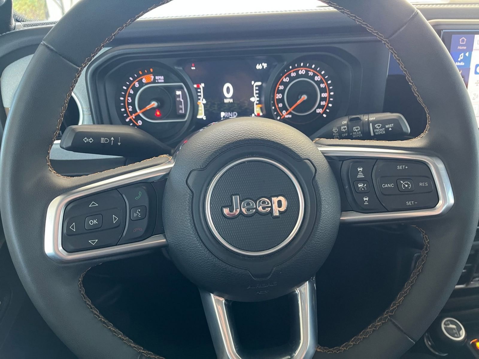 Thumbnail: 2025 Jeep Wrangler - 28