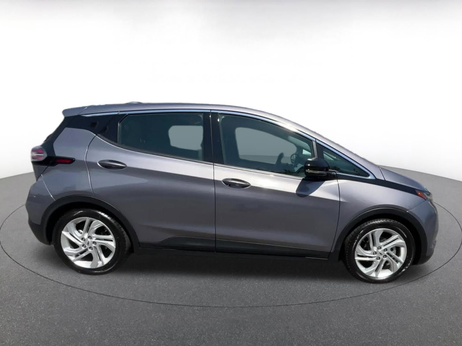Thumbnail: 2023 Chevrolet Bolt EV - 13