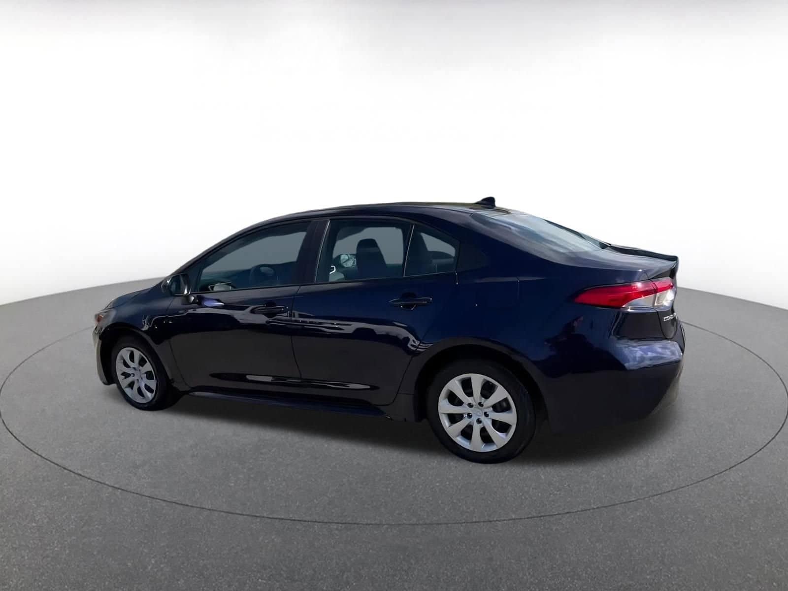 Thumbnail: 2025 Toyota Corolla - 10