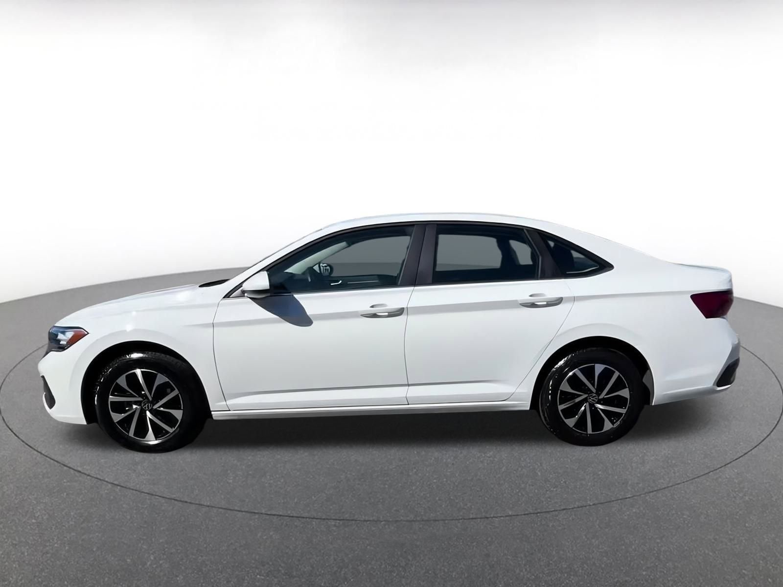 Thumbnail: 2024 Volkswagen Jetta - 7