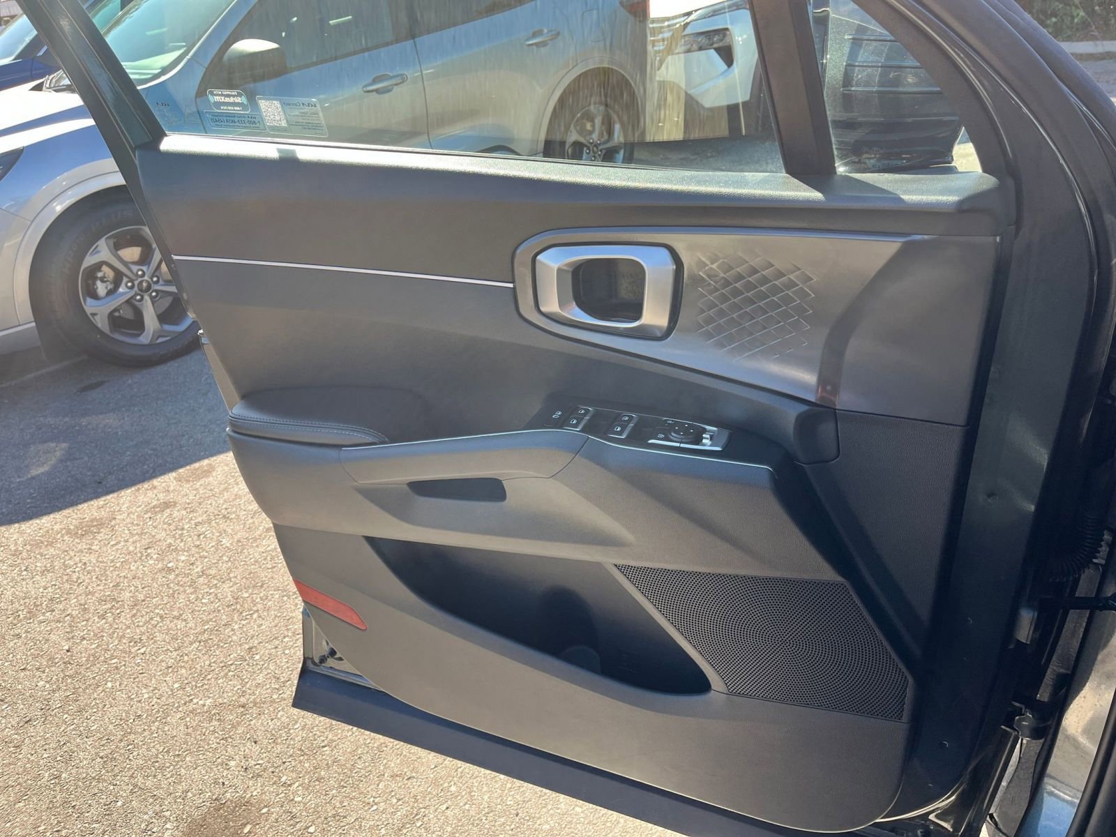 Thumbnail: 2024 Kia Sorento - 18