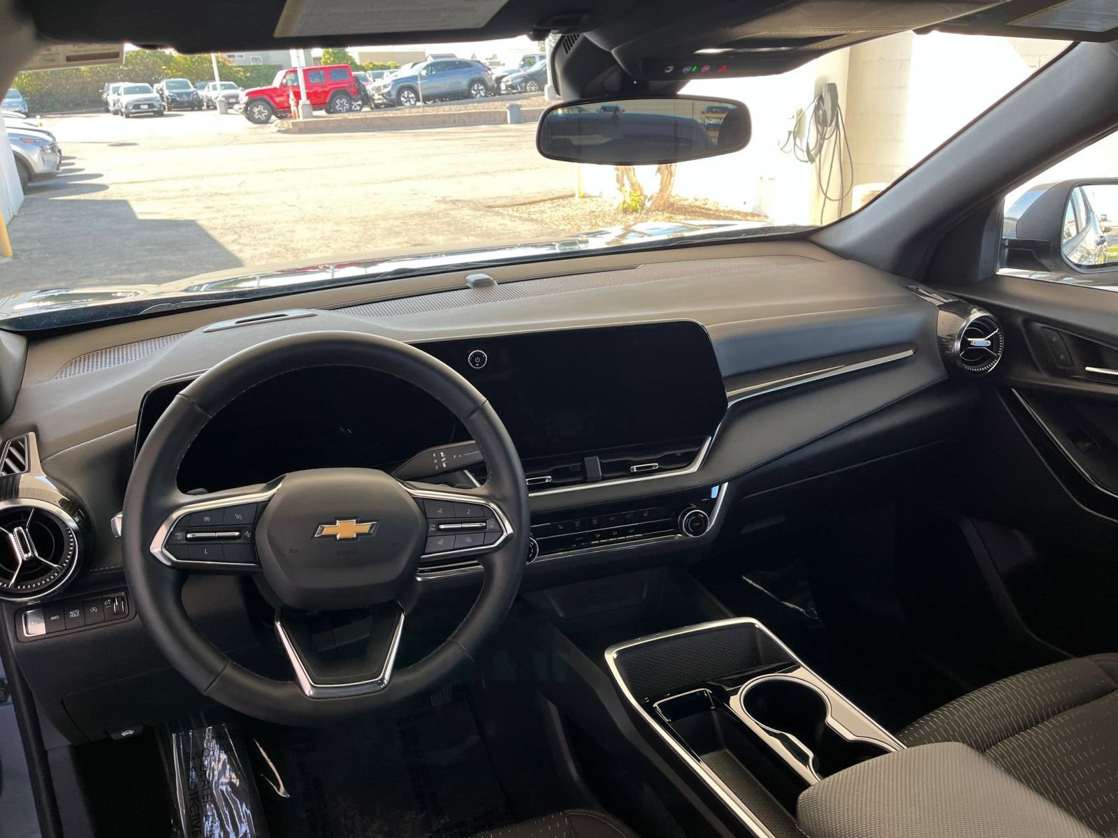 Thumbnail: 2025 Chevrolet Equinox - 33