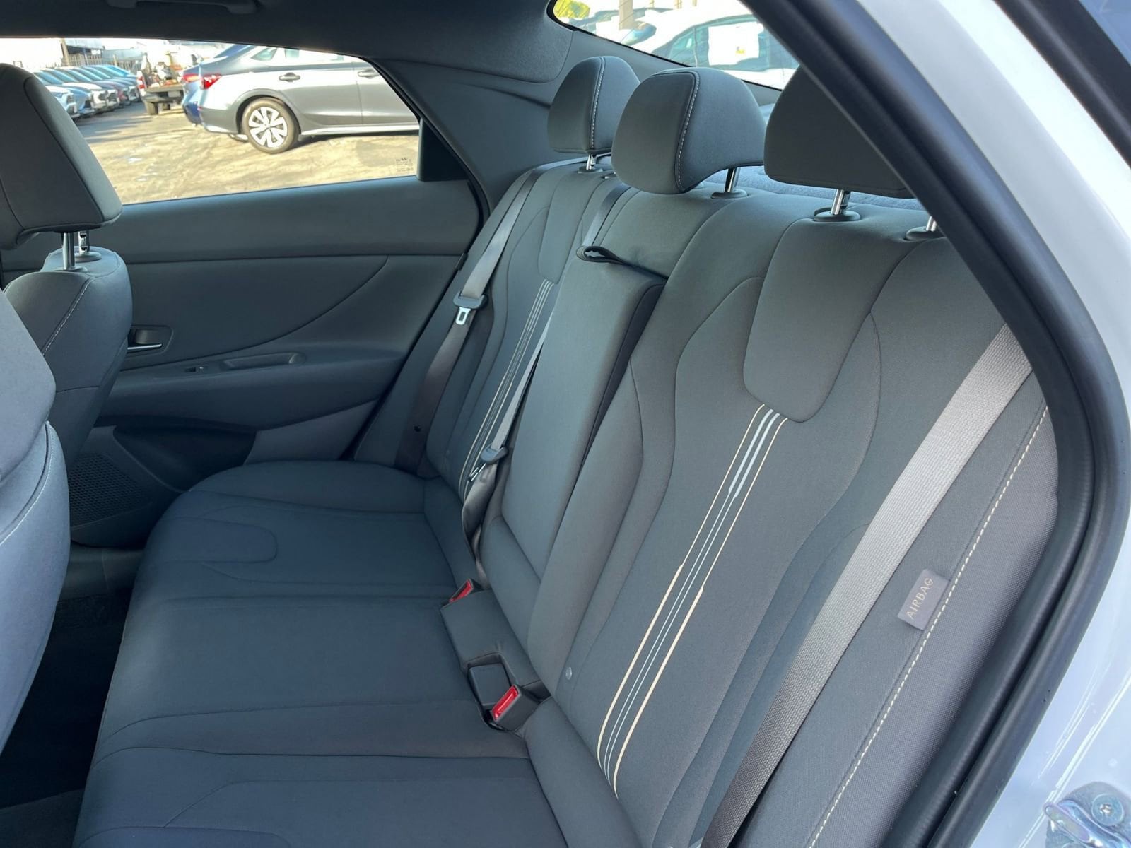 Thumbnail: 2025 Hyundai Elantra - 25