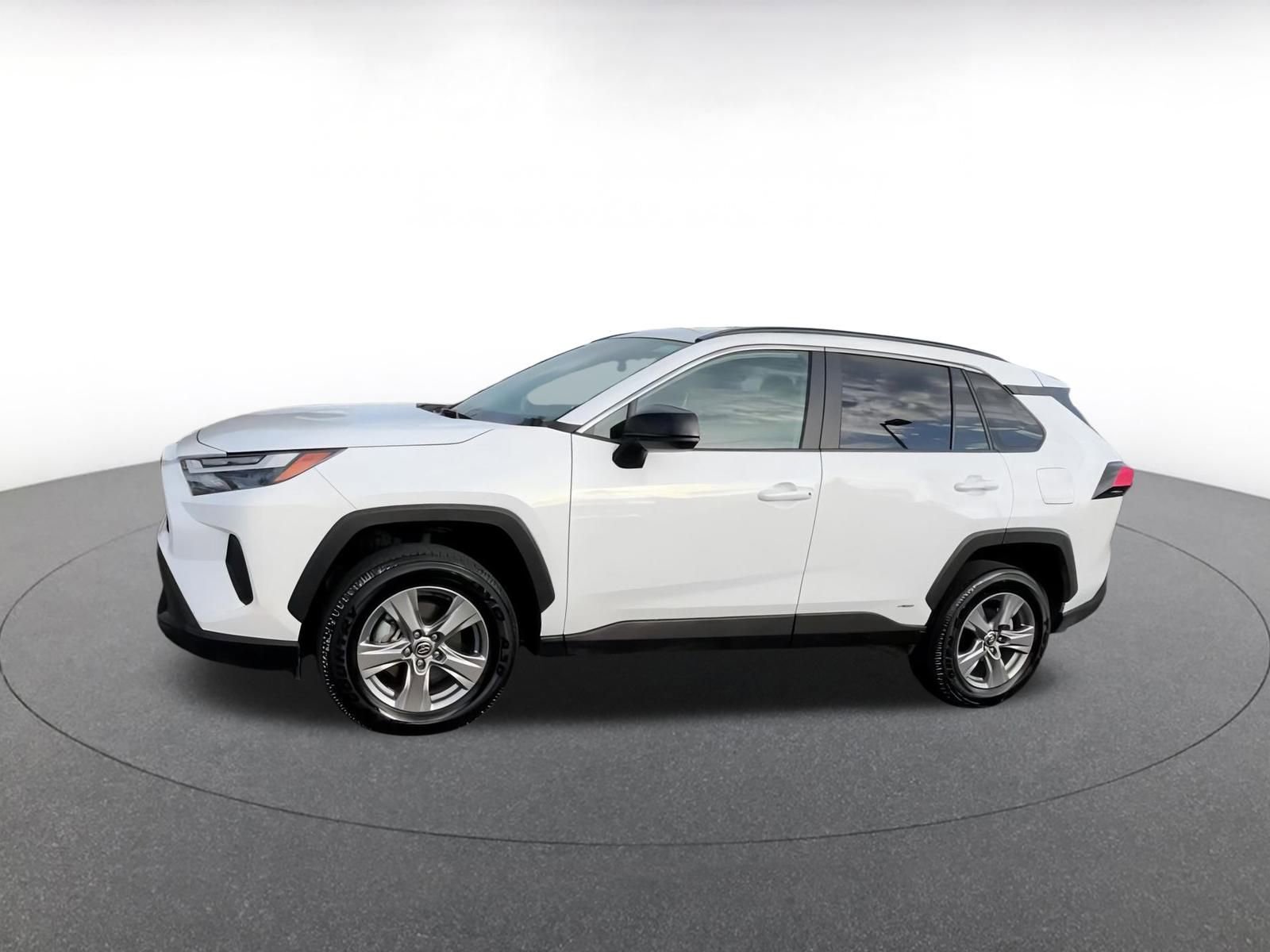 Thumbnail: 2025 Toyota RAV4 - 8