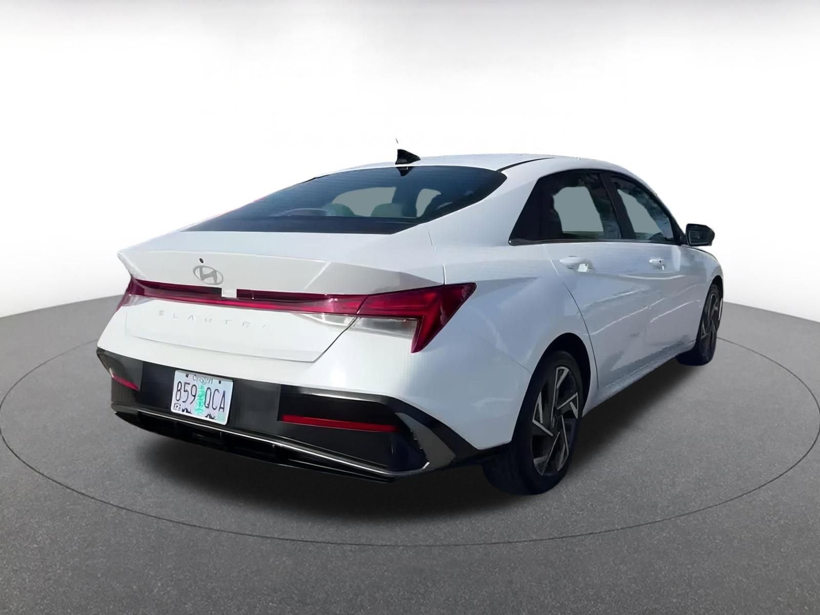 Thumbnail: 2025 Hyundai Elantra - 14