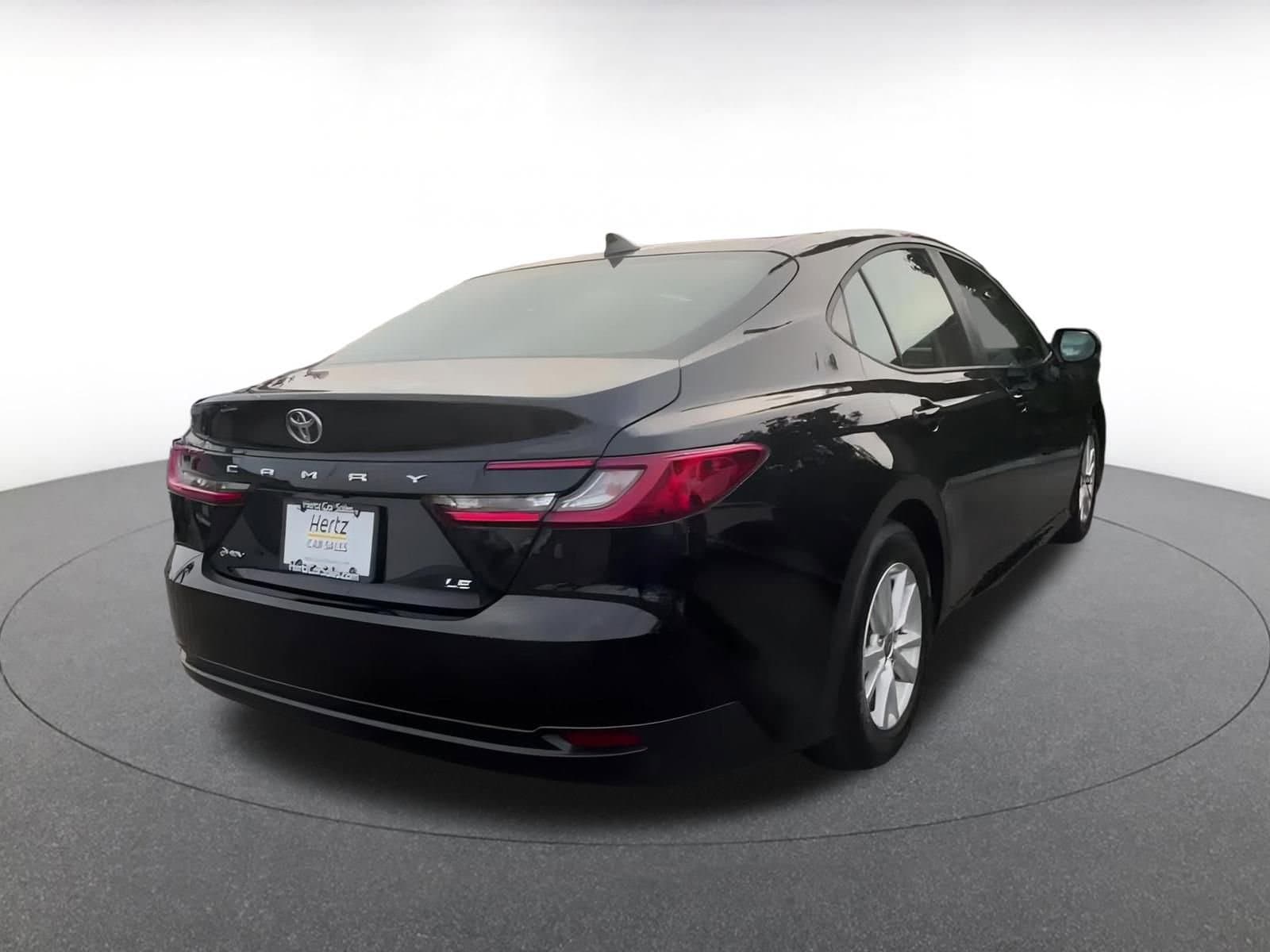 Thumbnail: 2025 Toyota Camry - 14