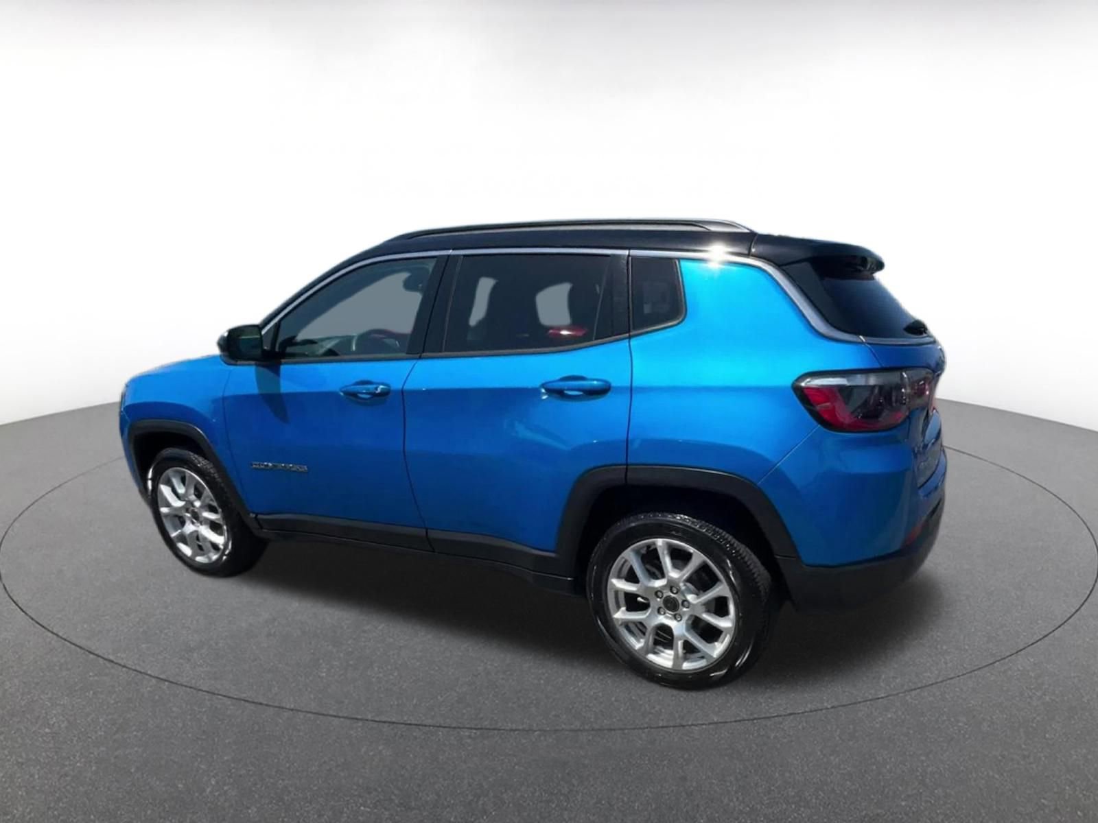 Thumbnail: 2025 Jeep Compass - 10