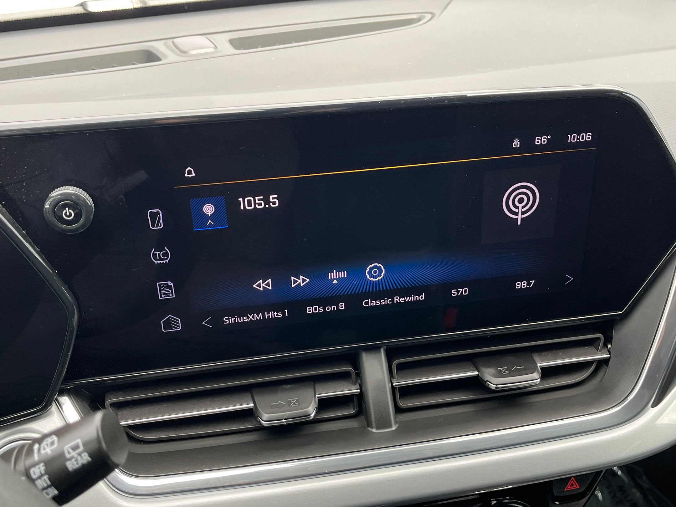 Thumbnail: 2025 Chevrolet Trax - 20