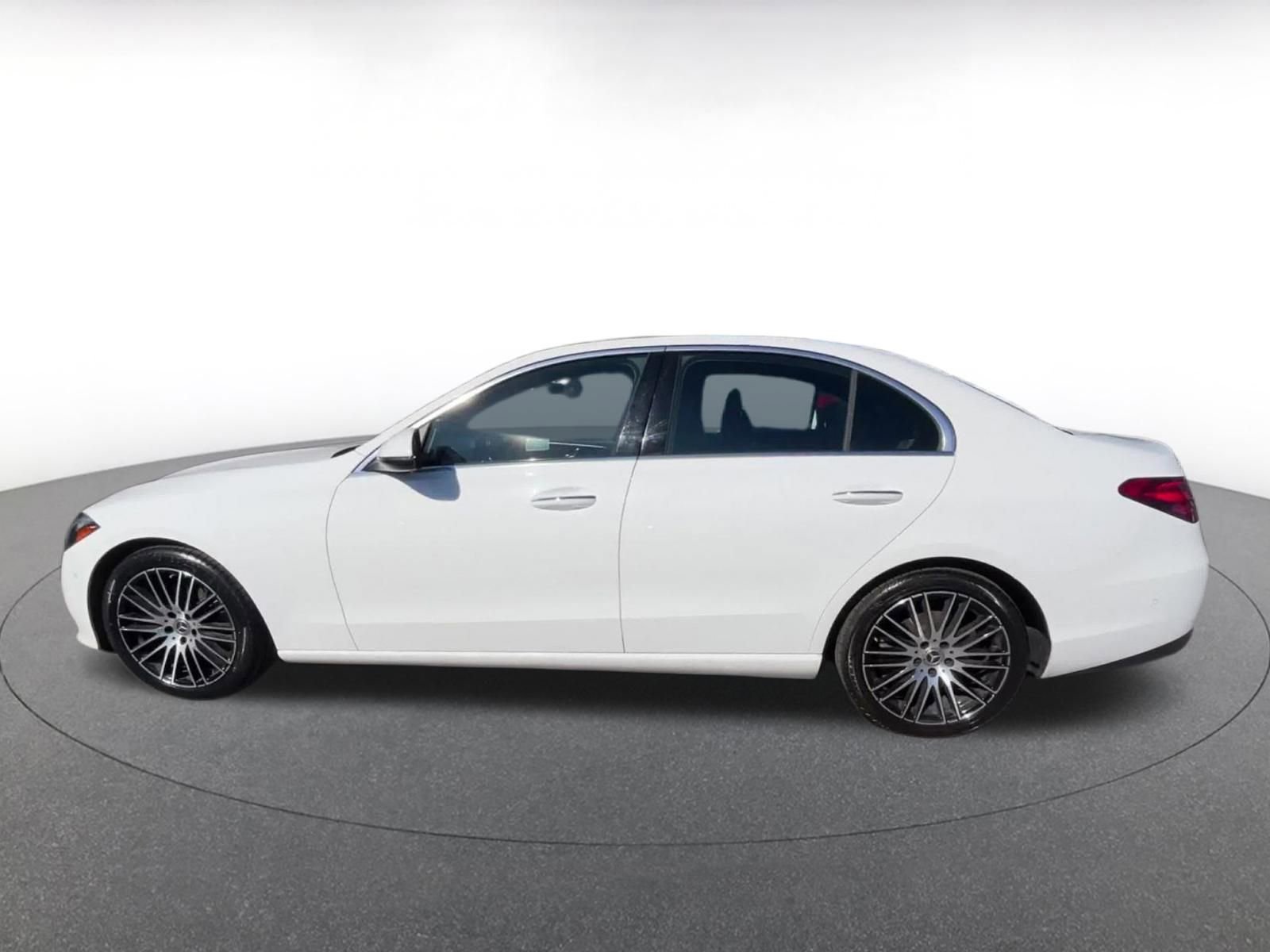 Thumbnail: 2024 Mercedes-Benz C-Class - 9