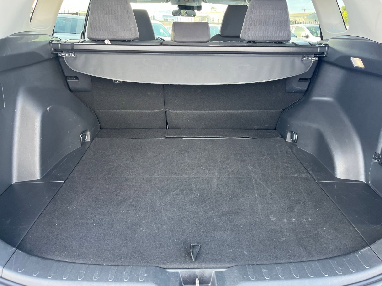 Thumbnail: 2025 Toyota RAV4 - 31