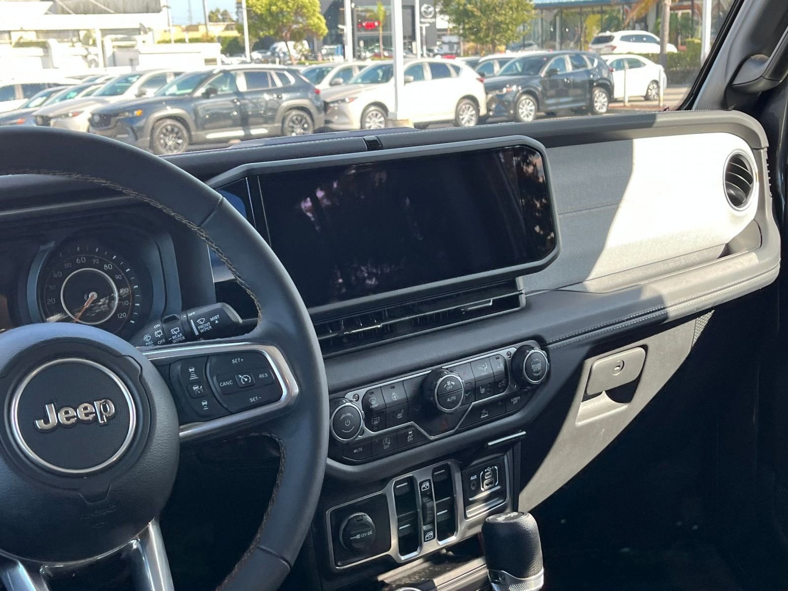 Thumbnail: 2025 Jeep Wrangler - 18