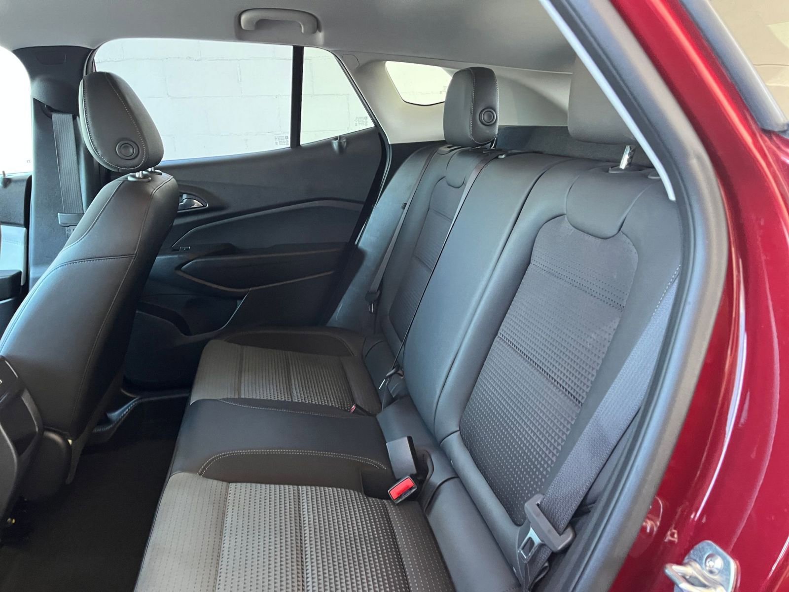 Thumbnail: 2025 Chevrolet Trax - 27