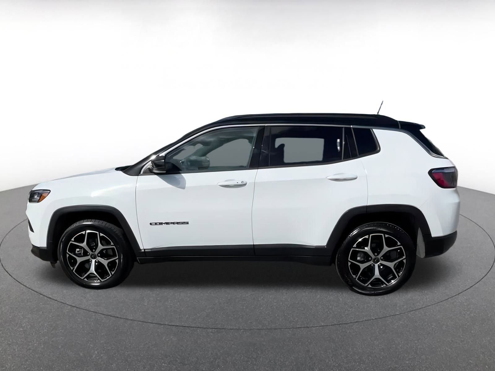 Thumbnail: 2025 Jeep Compass - 9