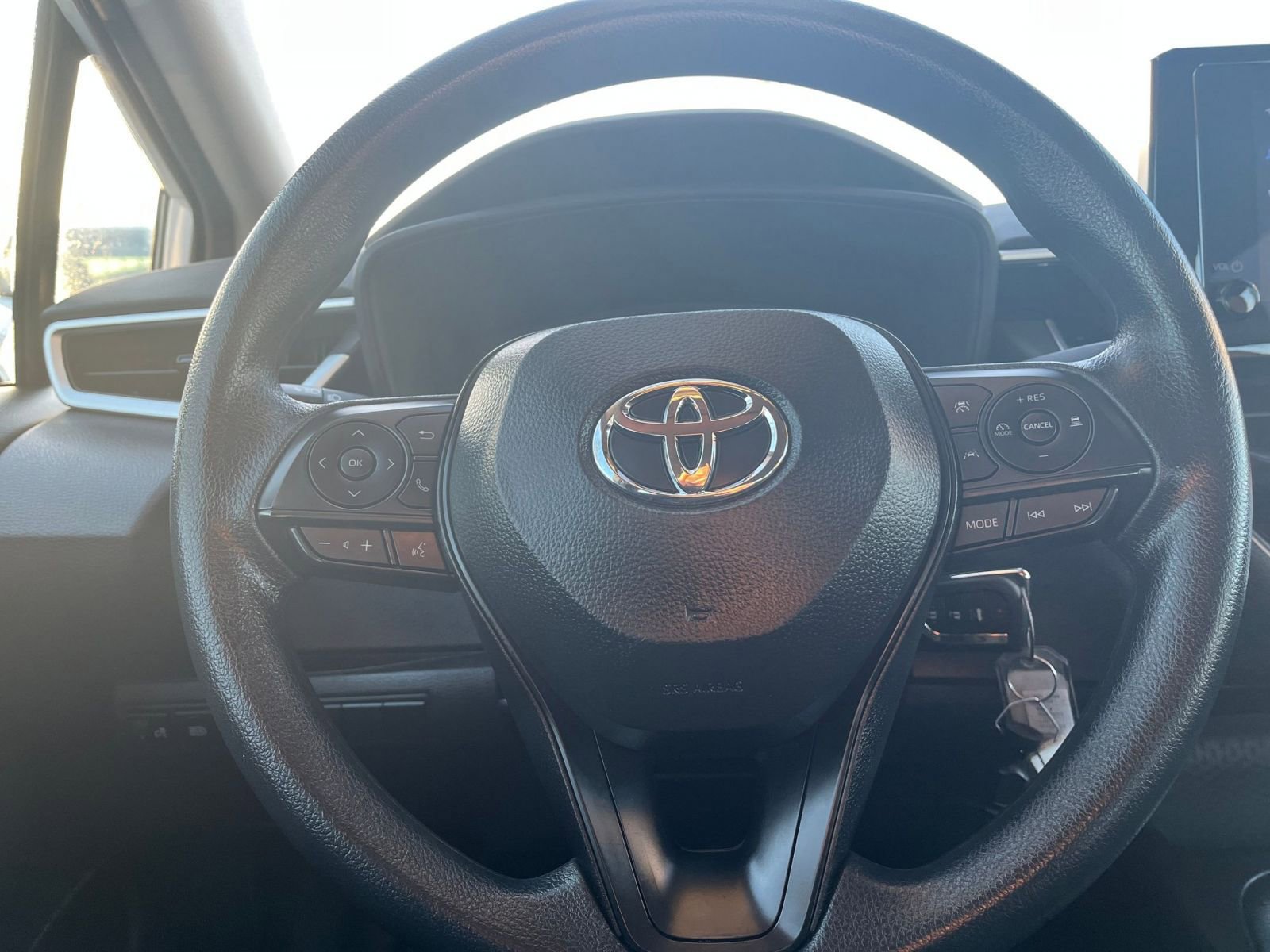 Thumbnail: 2025 Toyota Corolla - 28