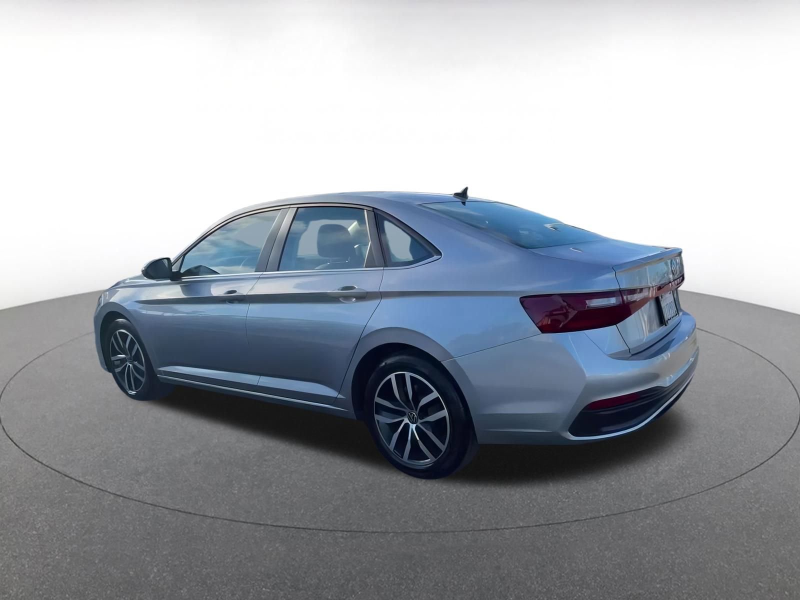 Thumbnail: 2025 Volkswagen Jetta - 10