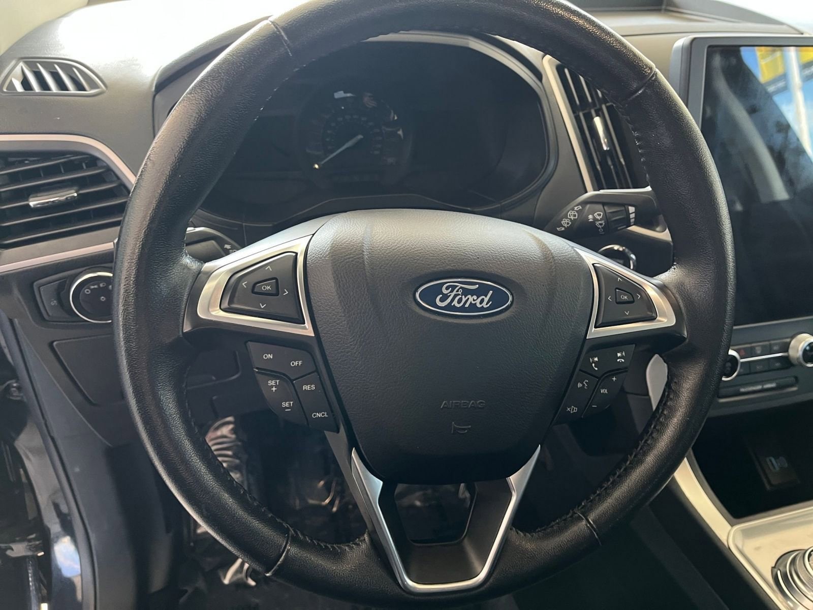 Thumbnail: 2023 Ford Edge - 23